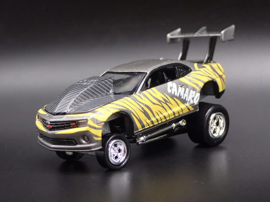 2010 - 2015 CHEVY CHEVROLET CAMARO ZINGER 1/64 SCALE DIORAMA DIECAST MODEL CAR
