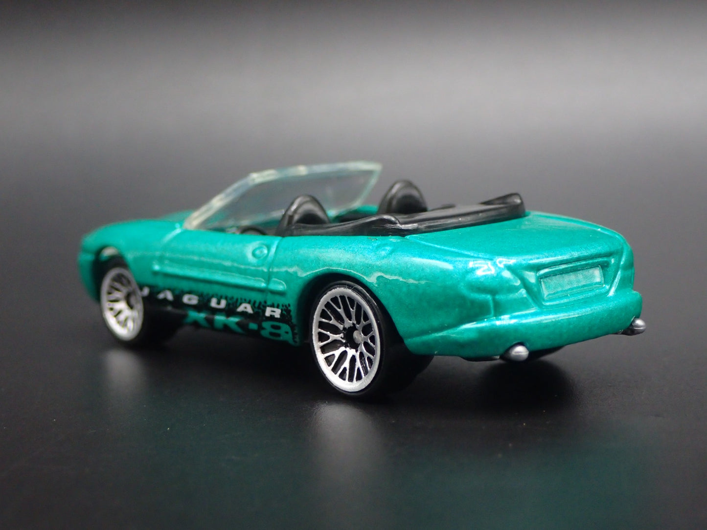 1996-2006 JAGUAR XK8 CONVERTIBLE GREEN 1/64 SCALE COLLECTIBLE DIECAST MODEL CAR