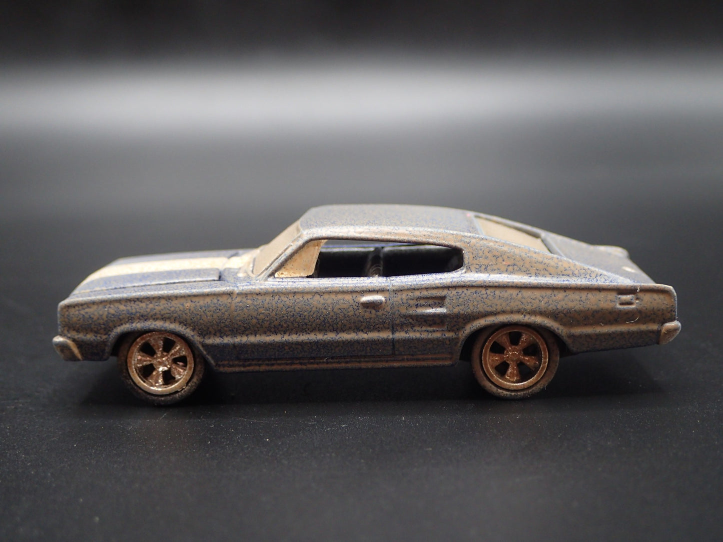 1966 66 DODGE CHARGER BARN FIND 1:64 SCALE COLLECTIBLE DIORAMA DIECAST MODEL CAR