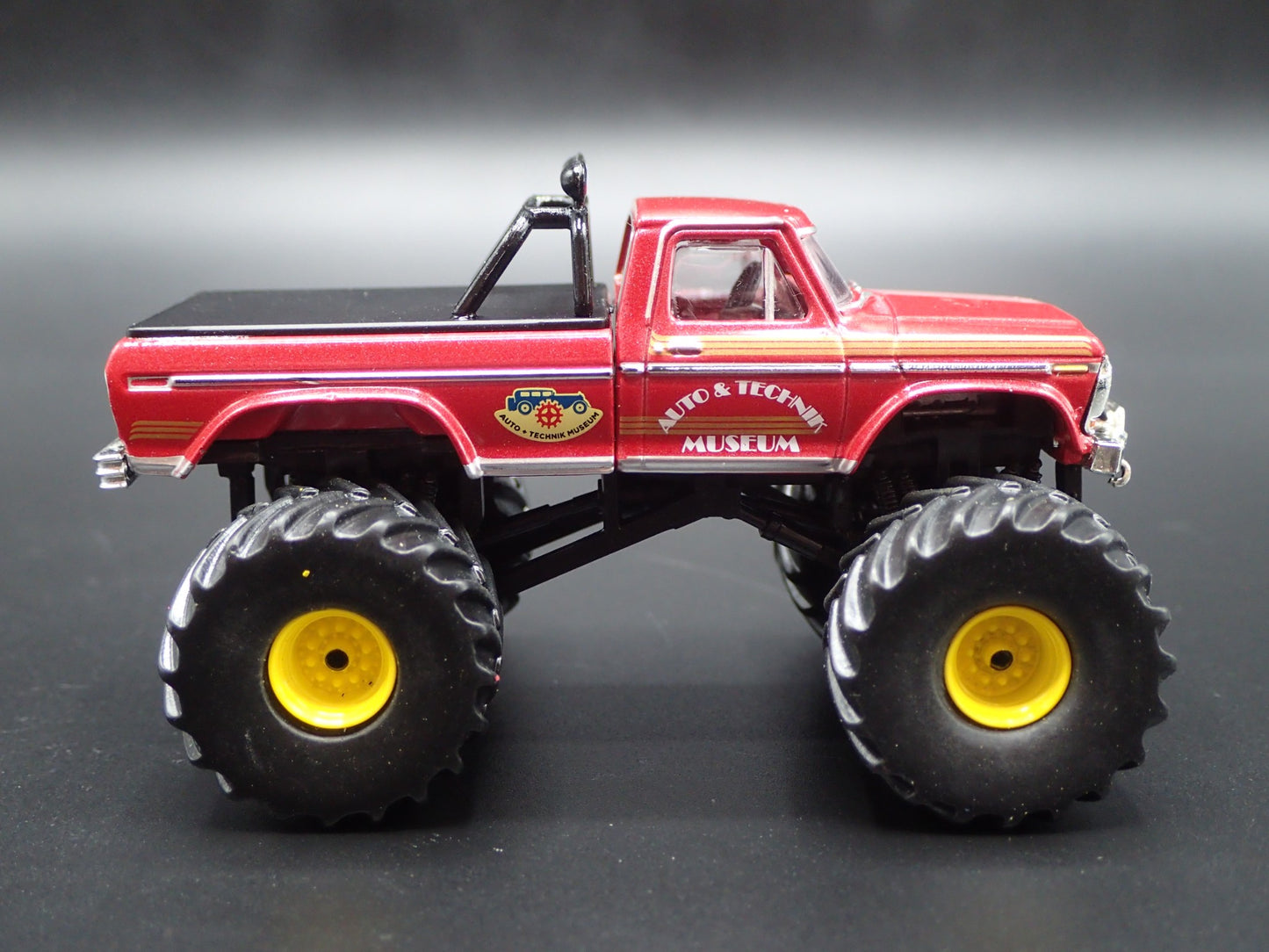 1979 79 FORD F250 MONSTER TRUCK 4X4 SUPER MONSTER 1/64 SCALE DIECAST MODEL CAR