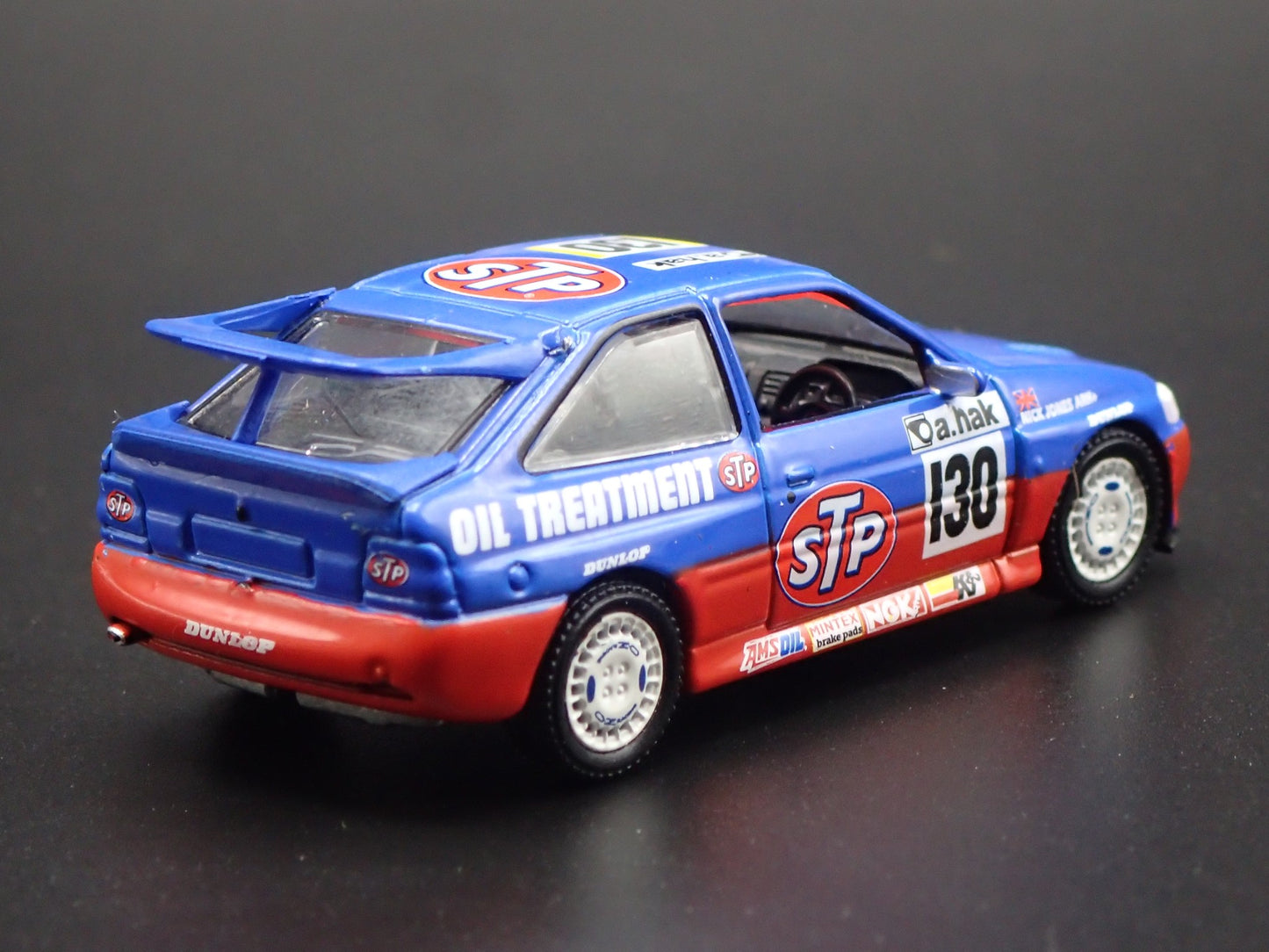 1995 95 FORD ESCORT RS COSWORTH RALLY STP 1:64 SCALE DIORAMA DIECAST MODEL CAR