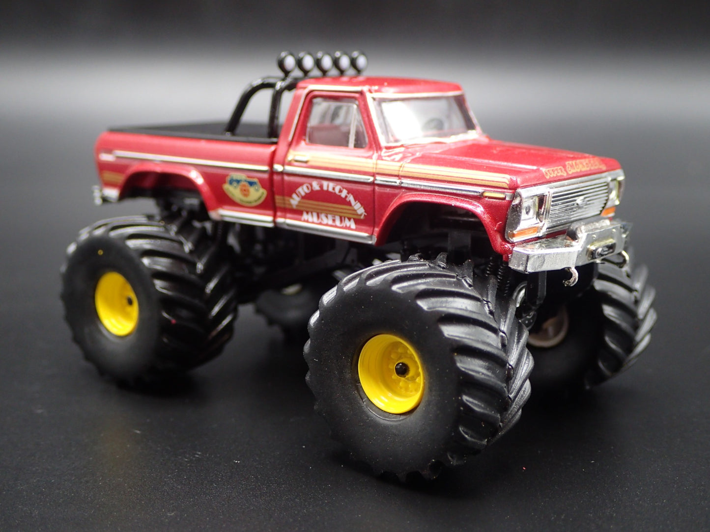 1979 79 FORD F250 MONSTER TRUCK 4X4 SUPER MONSTER 1/64 SCALE DIECAST MODEL CAR