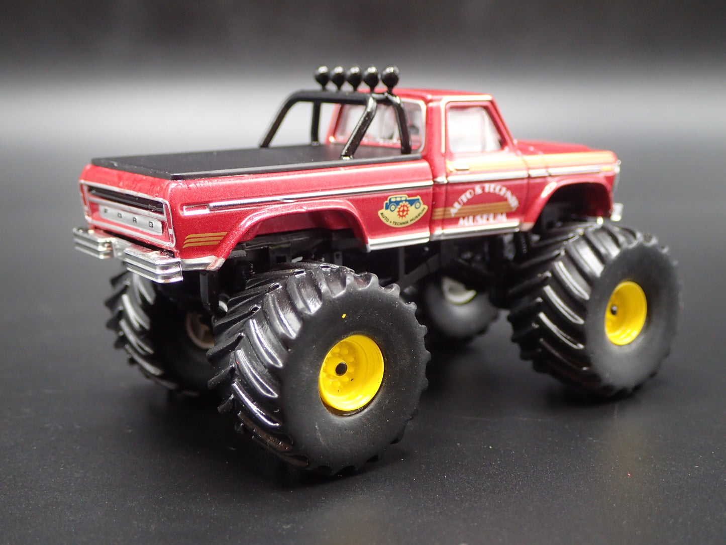 1979 79 FORD F250 MONSTER TRUCK 4X4 SUPER MONSTER 1/64 SCALE DIECAST MODEL CAR