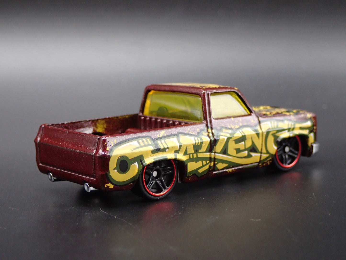 1983 83 CHEVY CHEVROLET SILVERADO SQUARE BODY TRUCK 1:64 SCALE DIECAST MODEL CAR