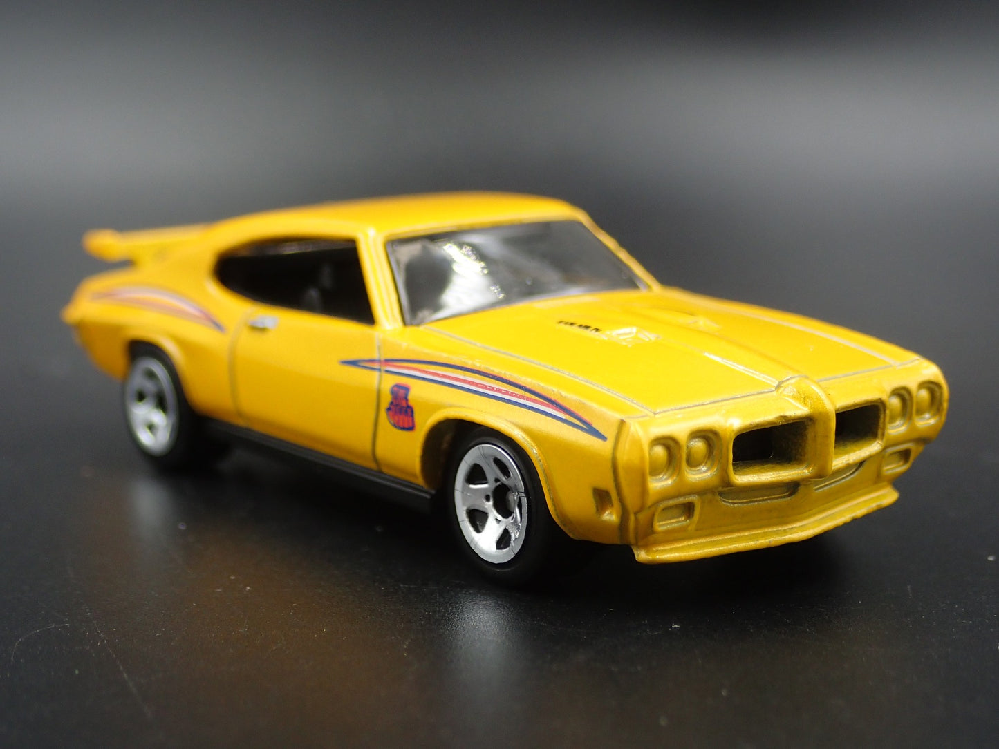1970 70 PONTIAC GTO JUDGE RARE 1/64 SCALE COLLECTIBLE DIORAMA DIECAST MODEL CAR