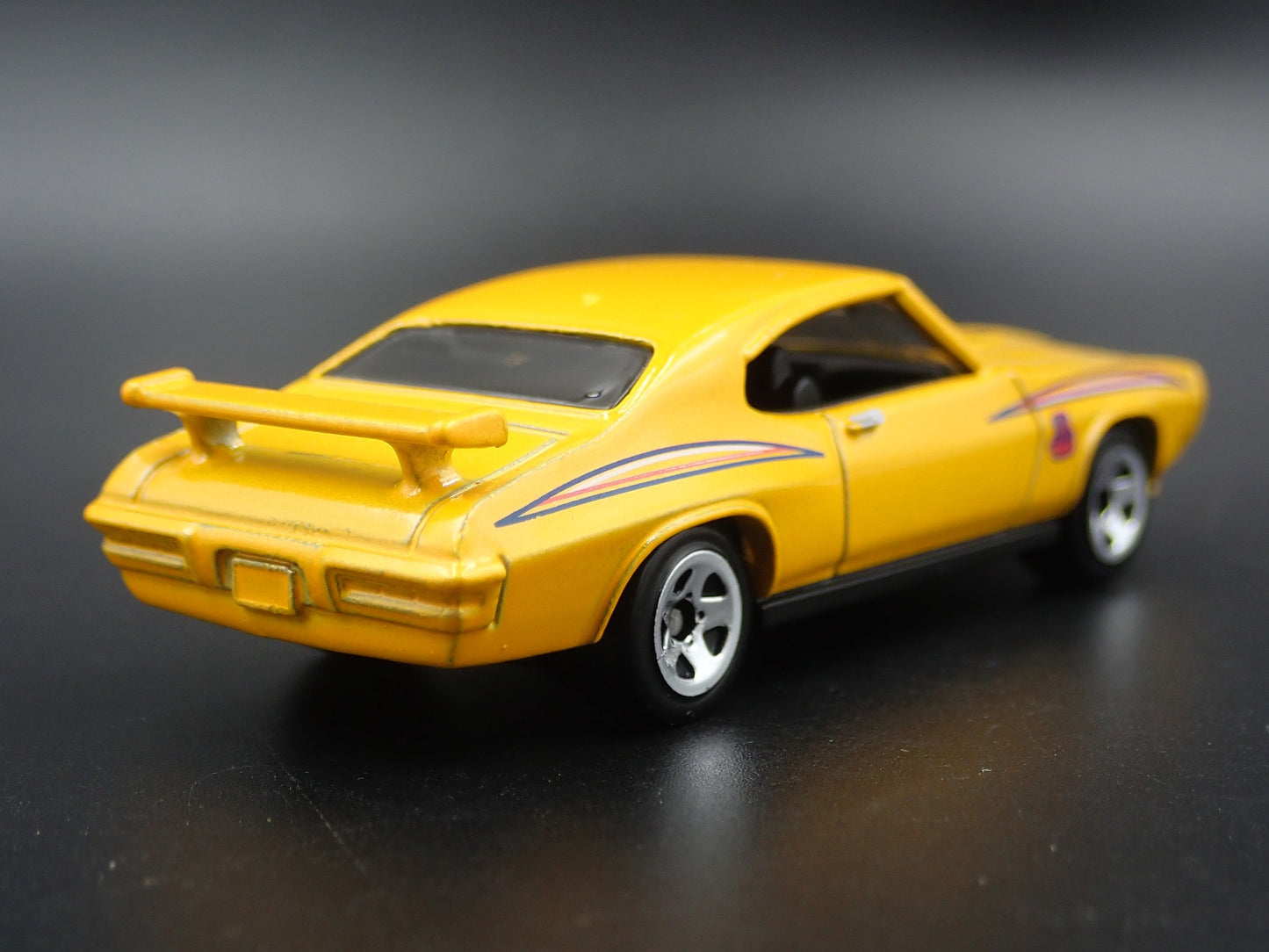 1970 70 PONTIAC GTO JUDGE RARE 1/64 SCALE COLLECTIBLE DIORAMA DIECAST MODEL CAR