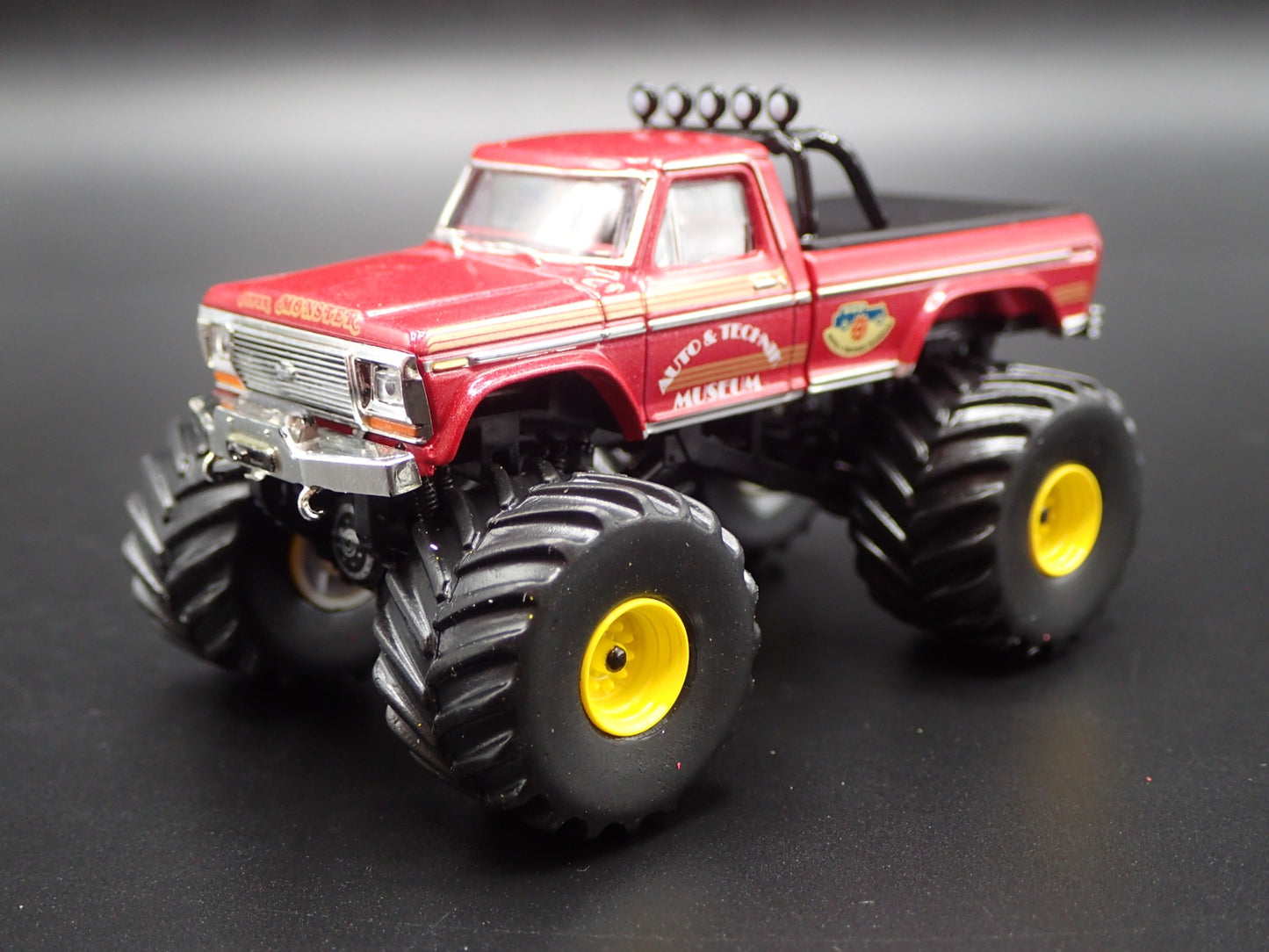 1979 79 FORD F250 MONSTER TRUCK 4X4 SUPER MONSTER 1/64 SCALE DIECAST MODEL CAR
