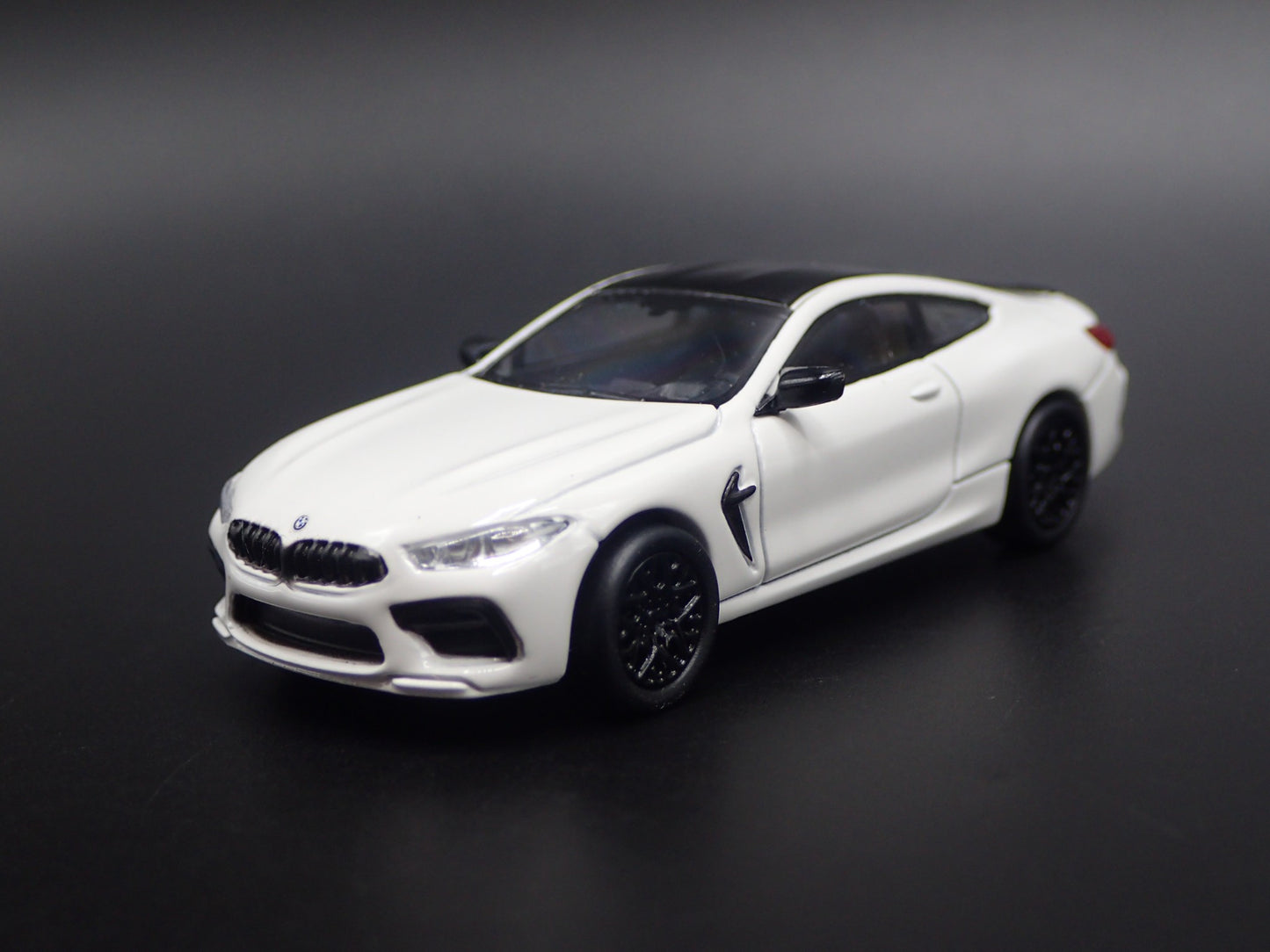 2019-2025 BMW M8 COUPE RARE 1:64 SCALE COLLECTIBLE DIORAMA DIECAST MODEL CAR