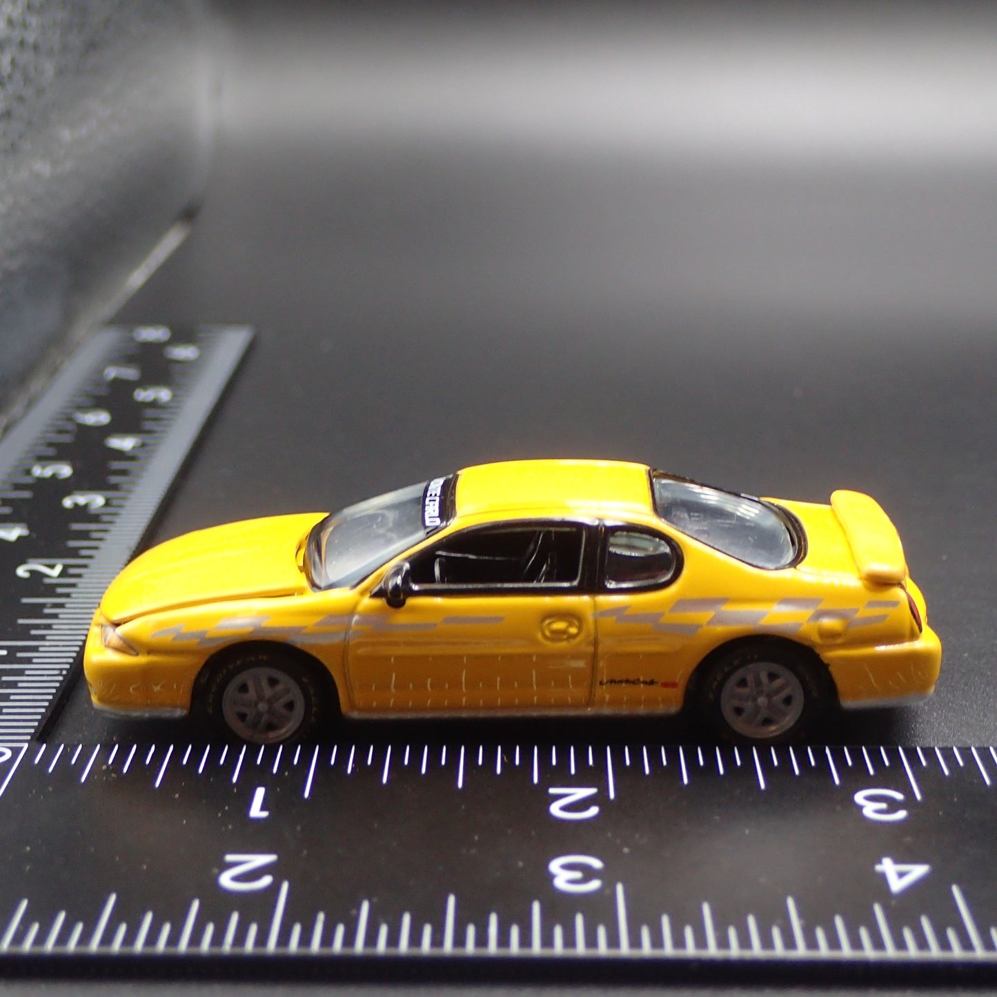 2000 CHEVY CHEVROLET MONTE CARLO PACE CAR 1:64 SCALE DIORAMA DIECAST MODEL CAR