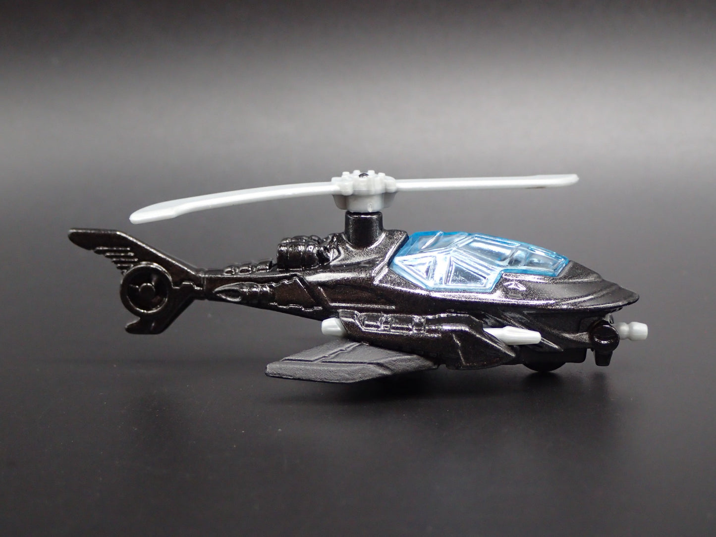 BATMAN BATCOPTER MOBILE RARE 1:64 SCALE COLLECTIBLE DIORAMA DIECAST MODEL CAR