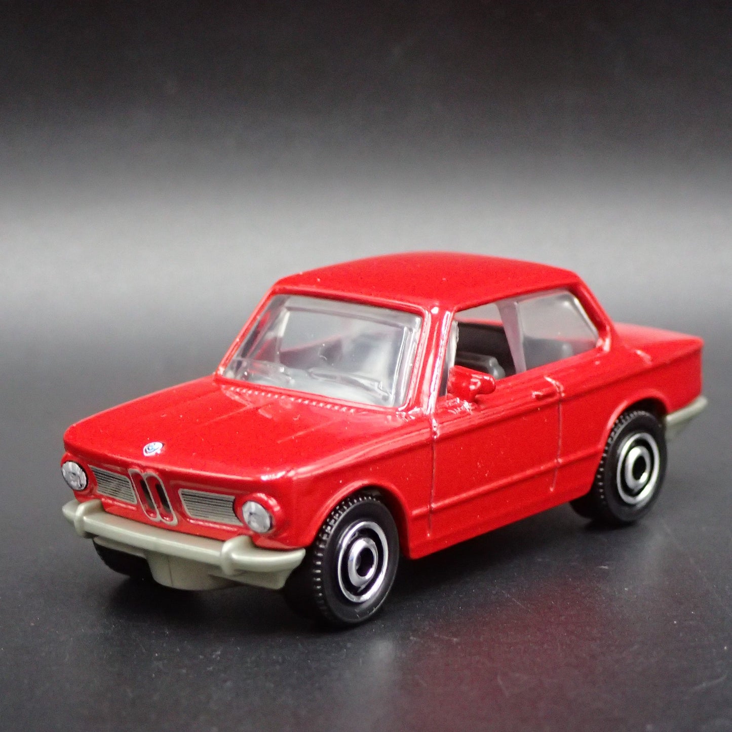 1966-1977 BMW 2002 RED 1:64 SCALE LIMITED COLLECTIBLE DIORAMA DIECAST MODEL CAR