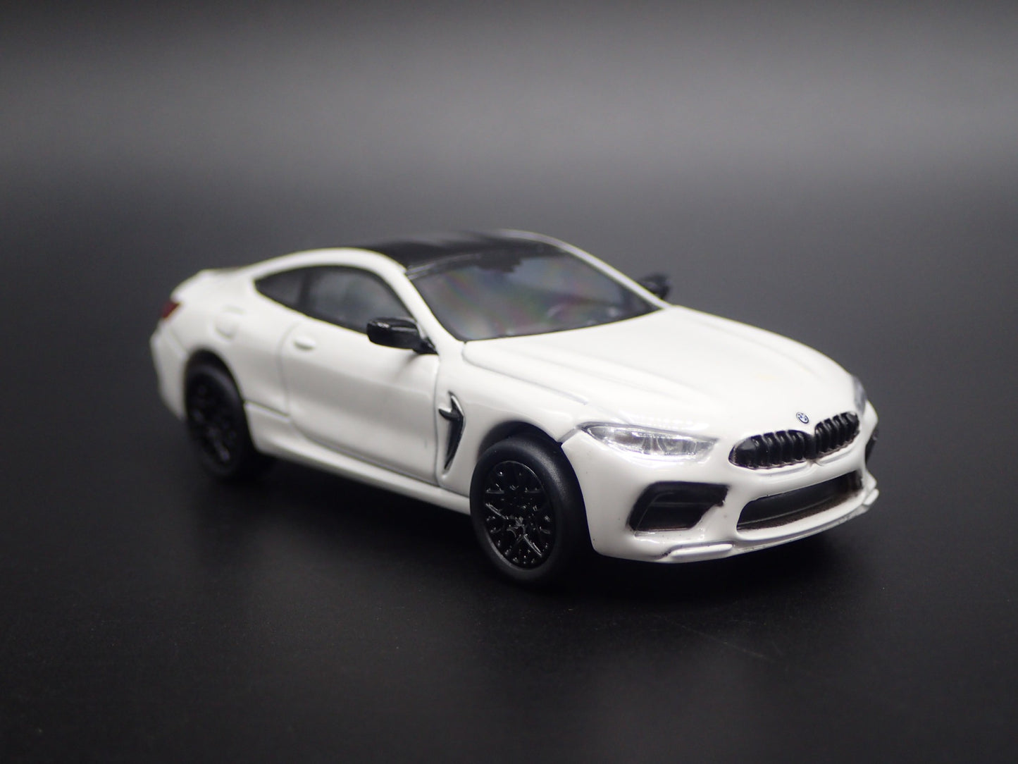2019-2025 BMW M8 COUPE RARE 1:64 SCALE COLLECTIBLE DIORAMA DIECAST MODEL CAR