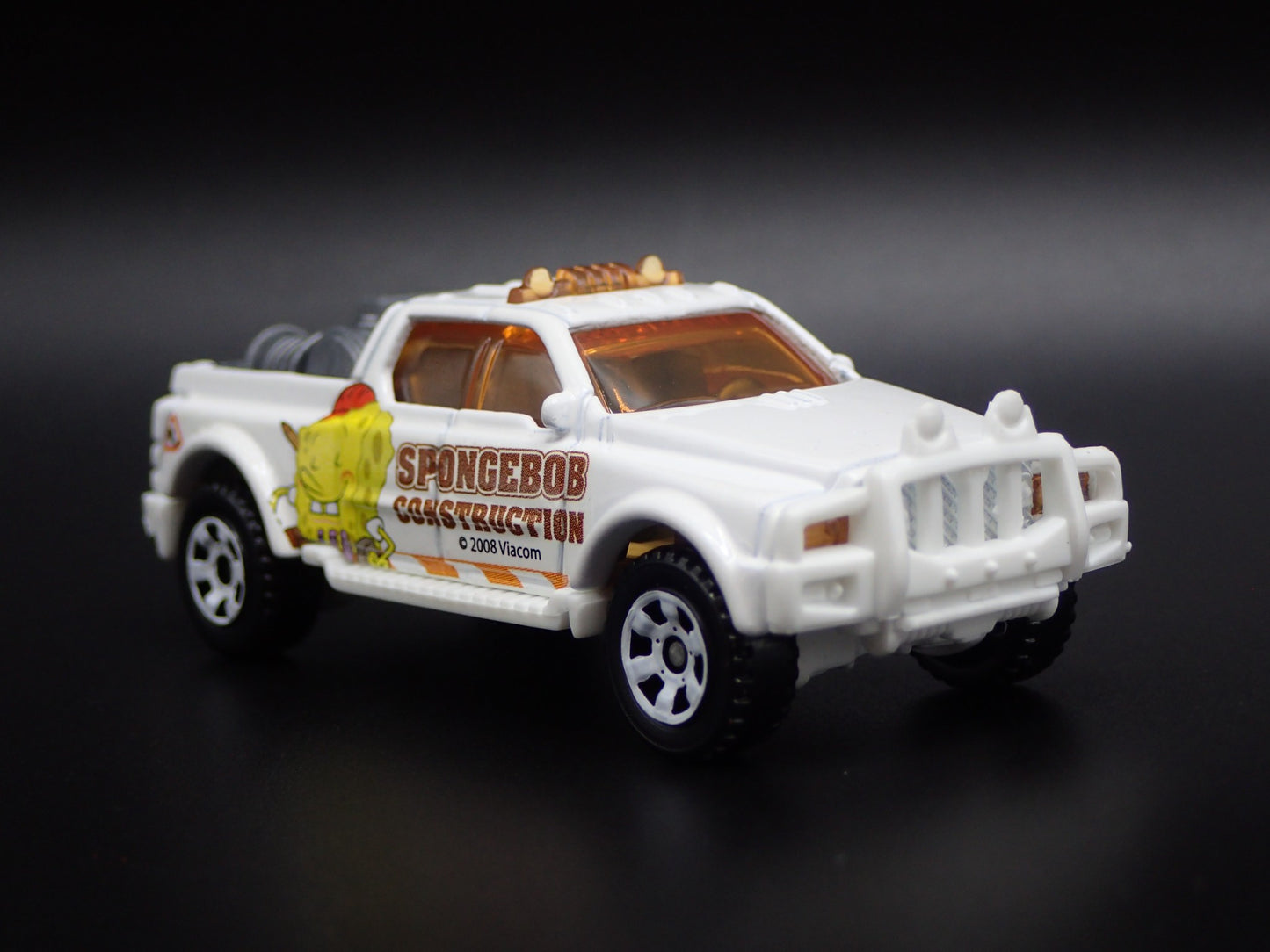 SPONGEBOB CONTRUCTION PICKUP TRUCK 1:64 SCALE COLLECTIBLE DIECAST MODEL CAR