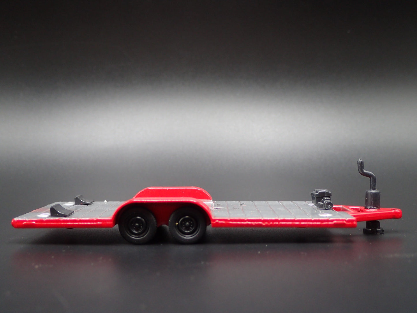 OPEN FLATBED CAR HAULER TRAILER RED 1:64 SCALE COLLECTIBLE DIORAMA DIECAST MODEL