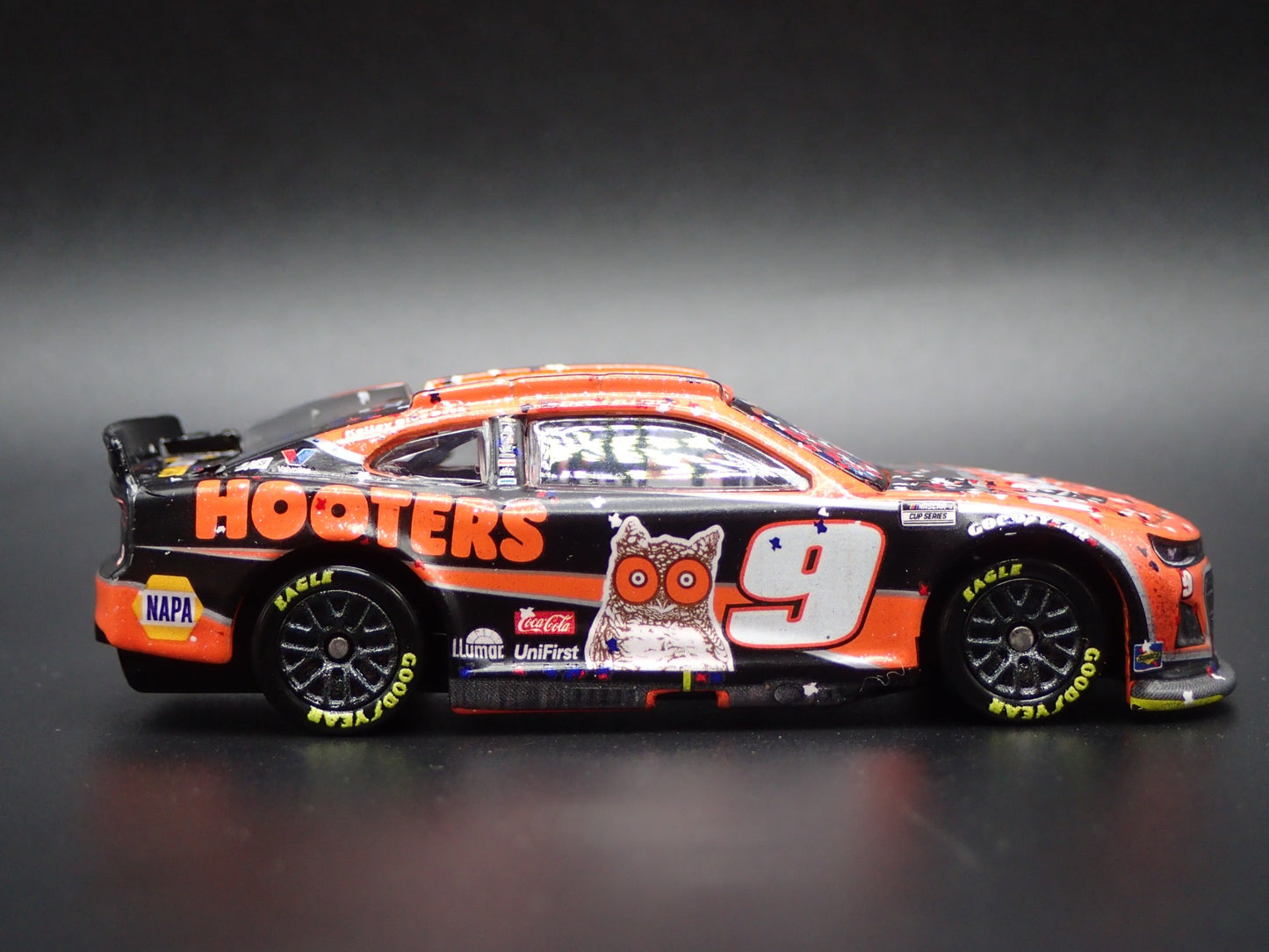 2024 CHEVY CAMARO ZL1 #9 CHASE ELLIOTT HOOTERS WIN NASCAR 1:64 SCALE DIECAST CAR