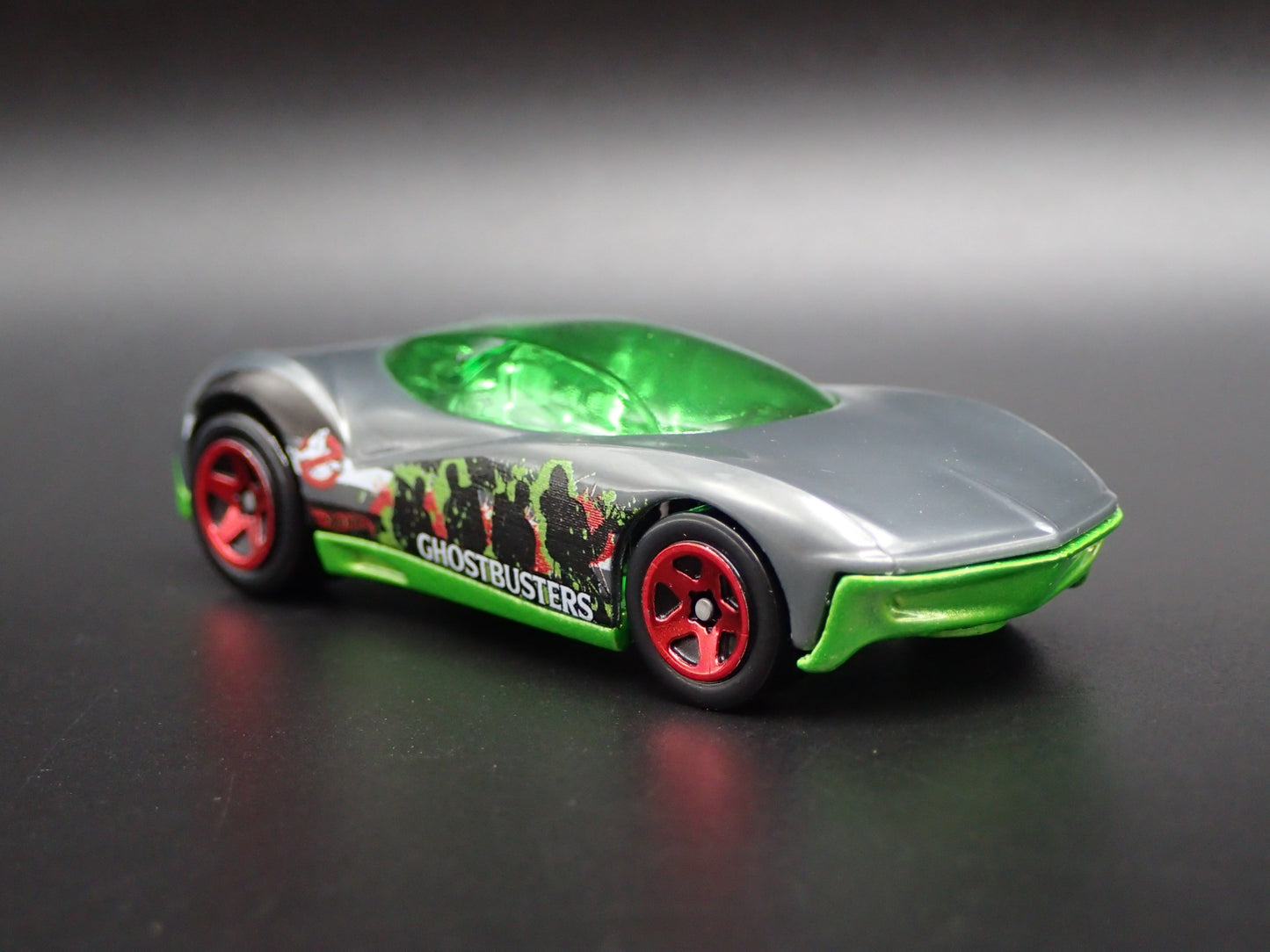 GHOSTBUSTERS PHASTASM RARE 1:64 SCALE COLLECTIBLE DIORAMA DIECAST MODEL CAR