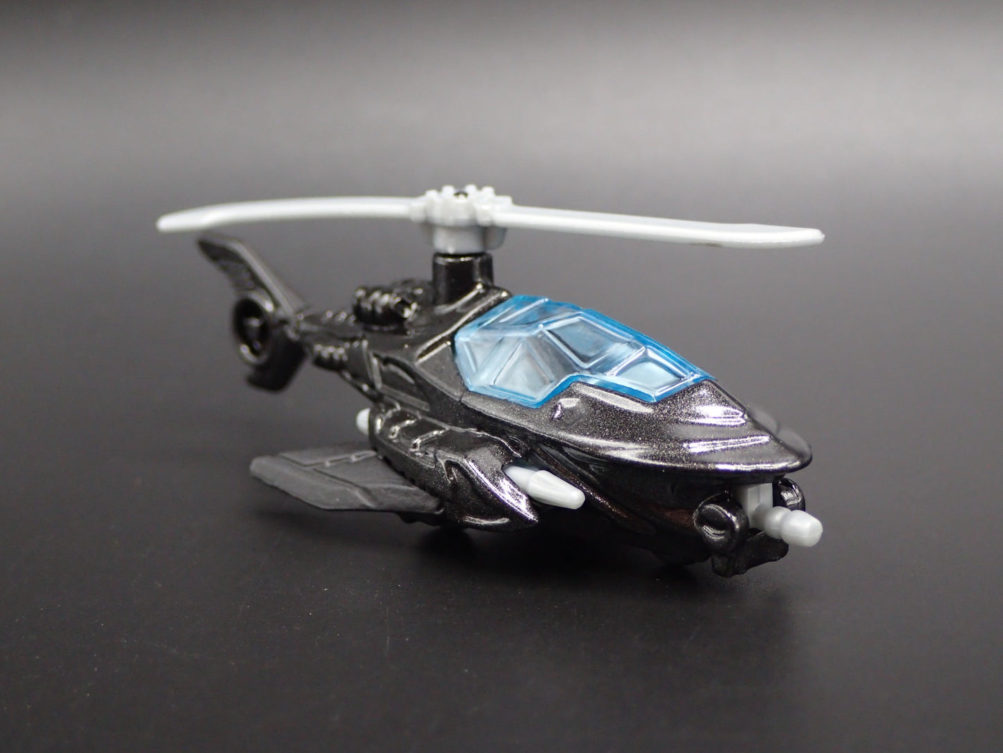 BATMAN BATCOPTER MOBILE RARE 1:64 SCALE COLLECTIBLE DIORAMA DIECAST MODEL CAR