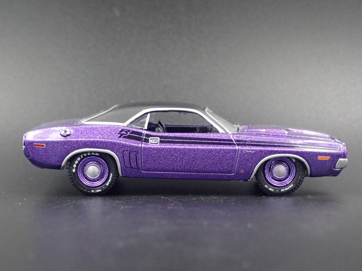 1971 71 DODGE CHALLENGER RT HEMI RARE 1/64 SCALE DIORAMA DIECAST MODEL CAR-Burning Rubber Toy Company