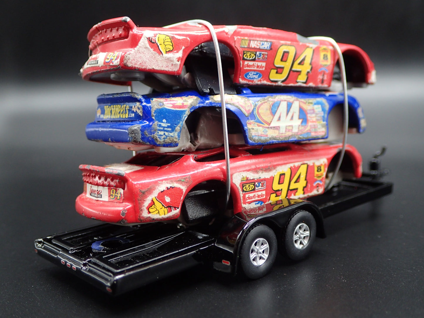 VINTAGE NASCAR 3 CARS CRUSHED ON A FLATBED TRAILER 1:64 SCALE DIECAST MODEL CAR