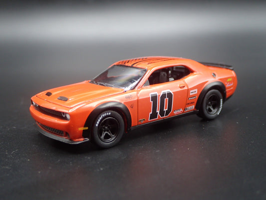 2019 19 DODGE CHALLENGER SRT HELLCAT RARE 1/64 SCALE DIORAMA DIECAST MODEL CAR-Burning Rubber Toy Company