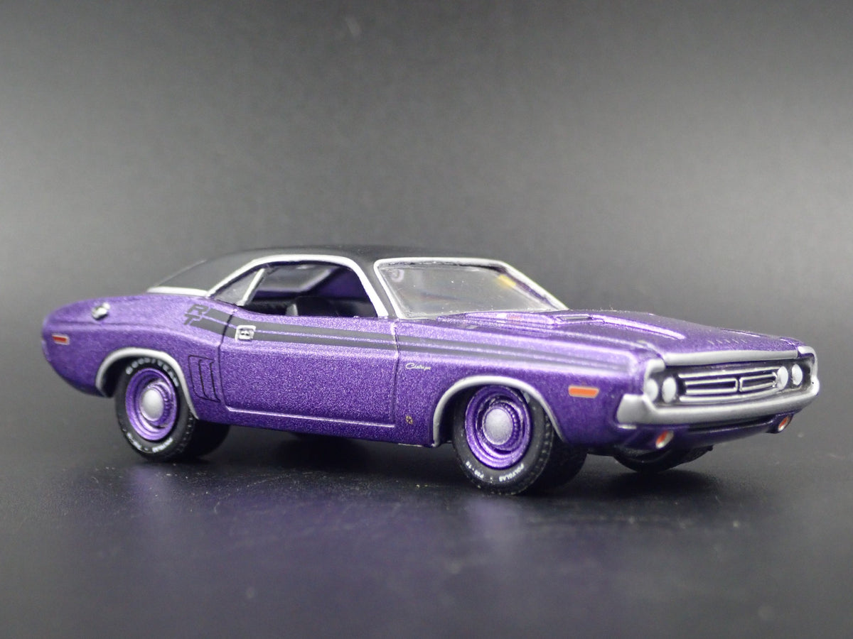 1971 71 DODGE CHALLENGER RT HEMI RARE 1/64 SCALE DIORAMA DIECAST MODEL CAR-Burning Rubber Toy Company