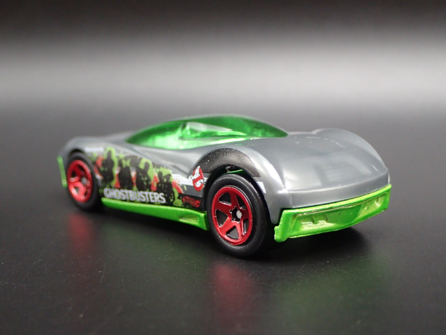 GHOSTBUSTERS PHASTASM RARE 1:64 SCALE COLLECTIBLE DIORAMA DIECAST MODEL CAR