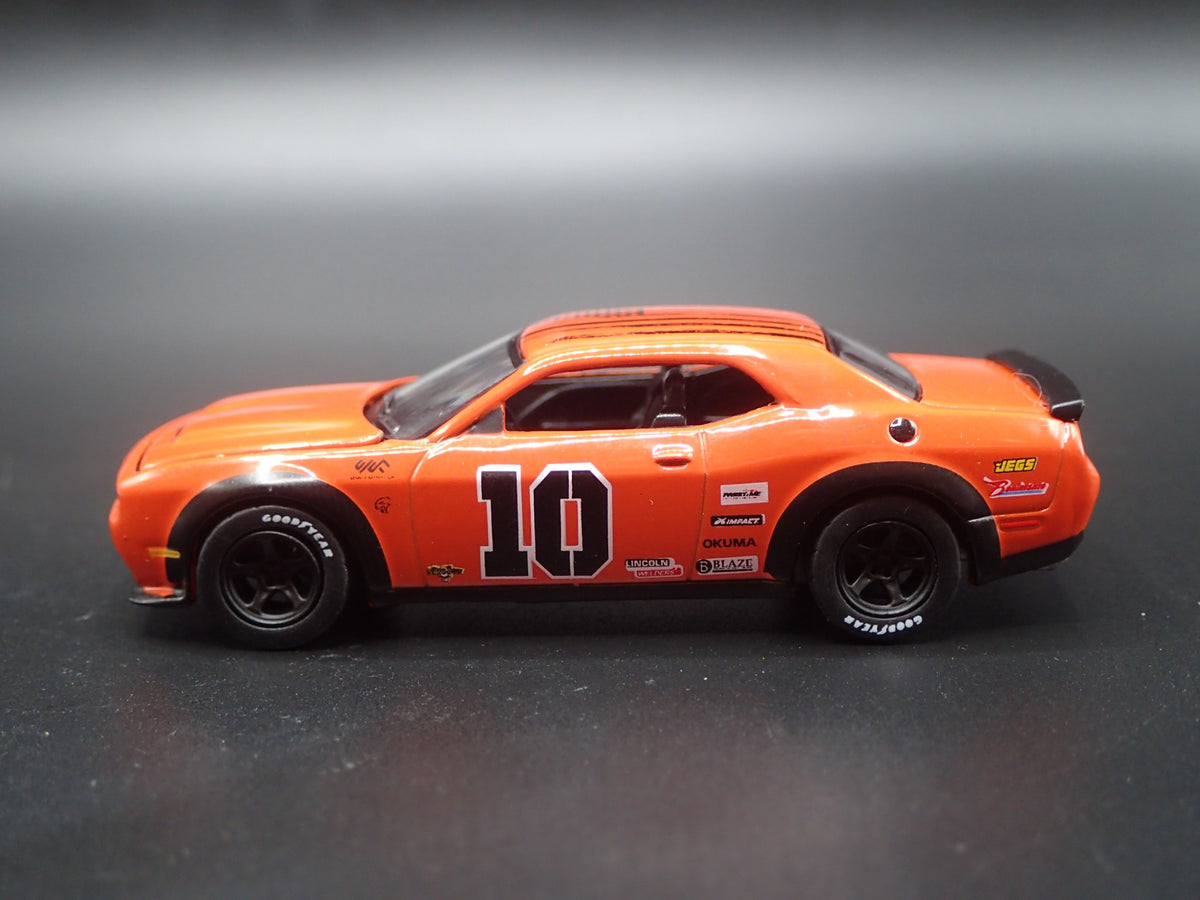 2019 19 DODGE CHALLENGER SRT HELLCAT RARE 1/64 SCALE DIORAMA DIECAST MODEL CAR-Burning Rubber Toy Company
