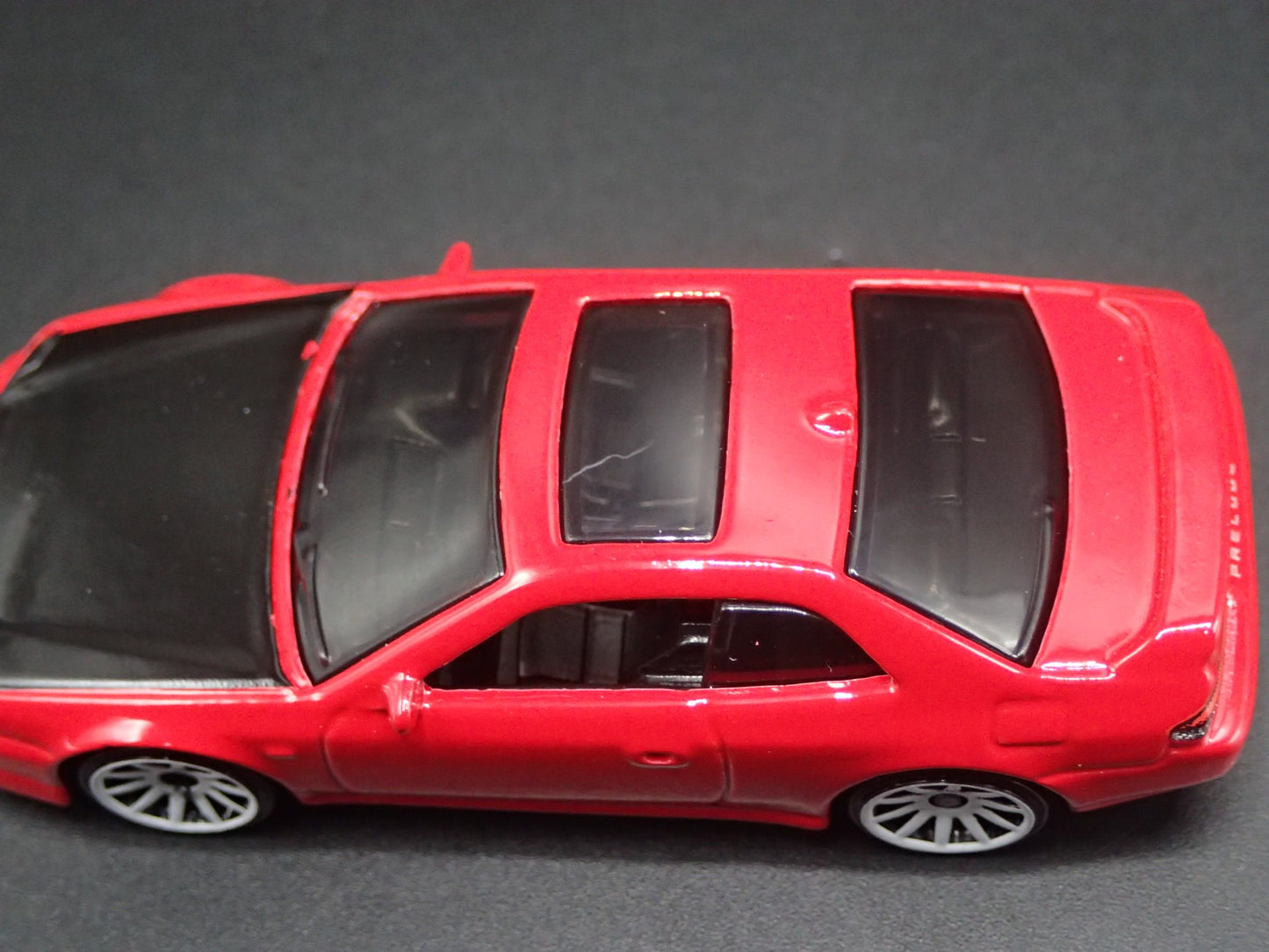 1997-2001 HONDA PRELUDE RED 1:64 SCALE COLLECTIBLE DIORAMA DIECAST MODEL CAR