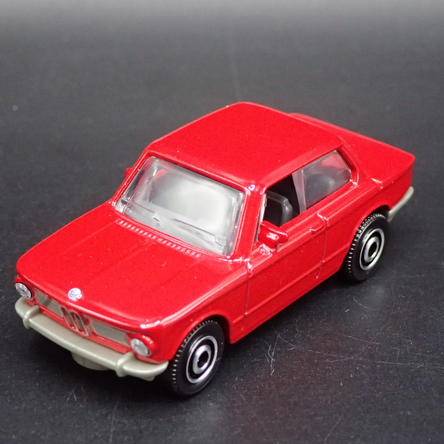1966-1977 BMW 2002 RED 1:64 SCALE LIMITED COLLECTIBLE DIORAMA DIECAST MODEL CAR
