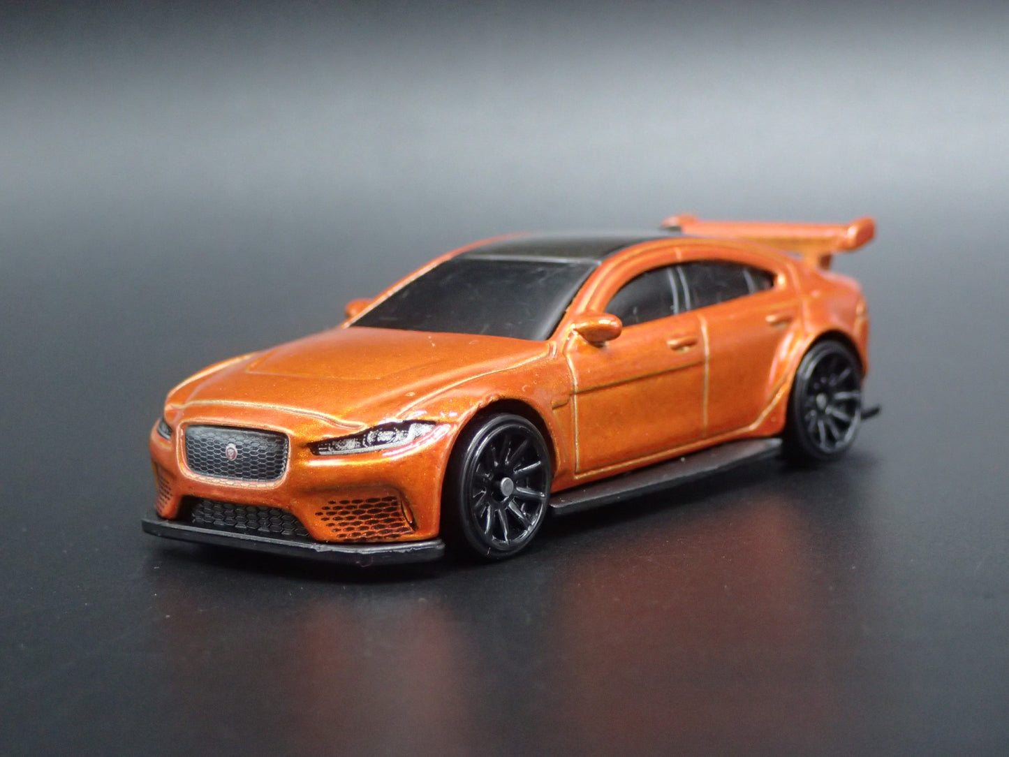 2017-2018 JAGUAR XE SV PROJECT 8 ORANGE 1:64 SCALE DIORAMA DIECAST MODEL CAR