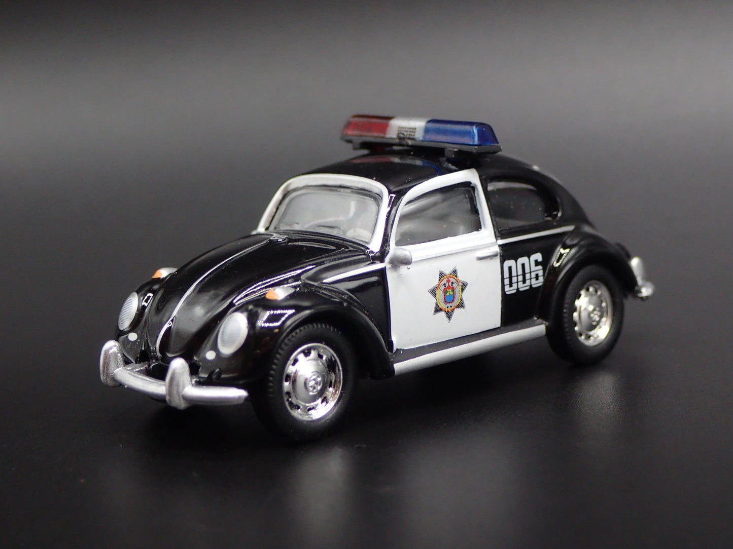 1960-1967 VW VOLKSWAGEN CLASSIC BEETLE BUG POLICE 1:64 SCALE DIECAST MODEL CAR