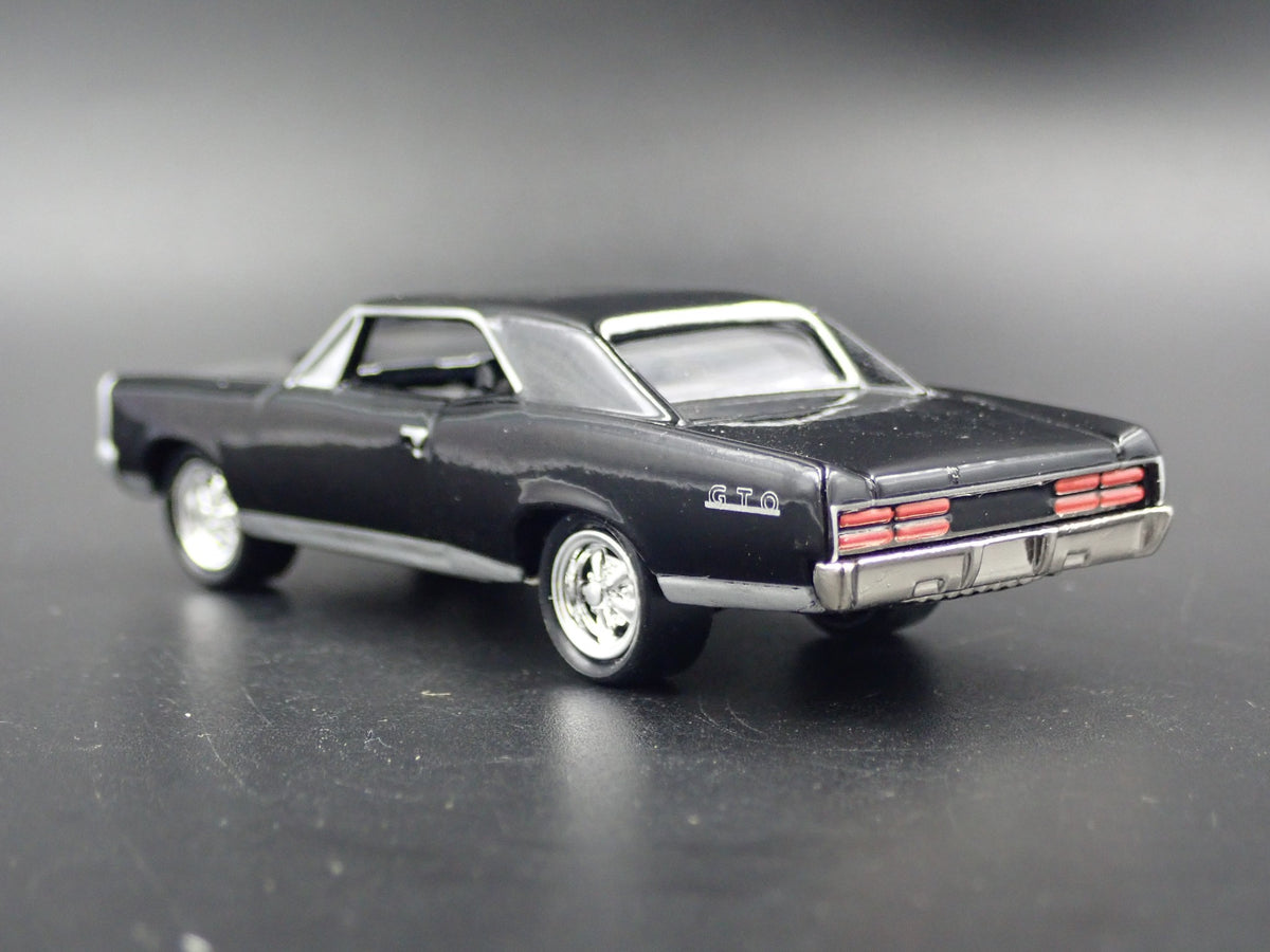 1967 67 PONTIAC GTO RARE 1/64 SCALE LIMITED COLLECTIBLE DIECAST MODEL CAR-Burning Rubber Toy Company