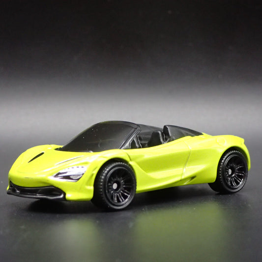 2018-2023 MCLAREN 720S SPIDER SUPER CAR 1:64 SCALE DIORAMA DIECAST MODEL CAR