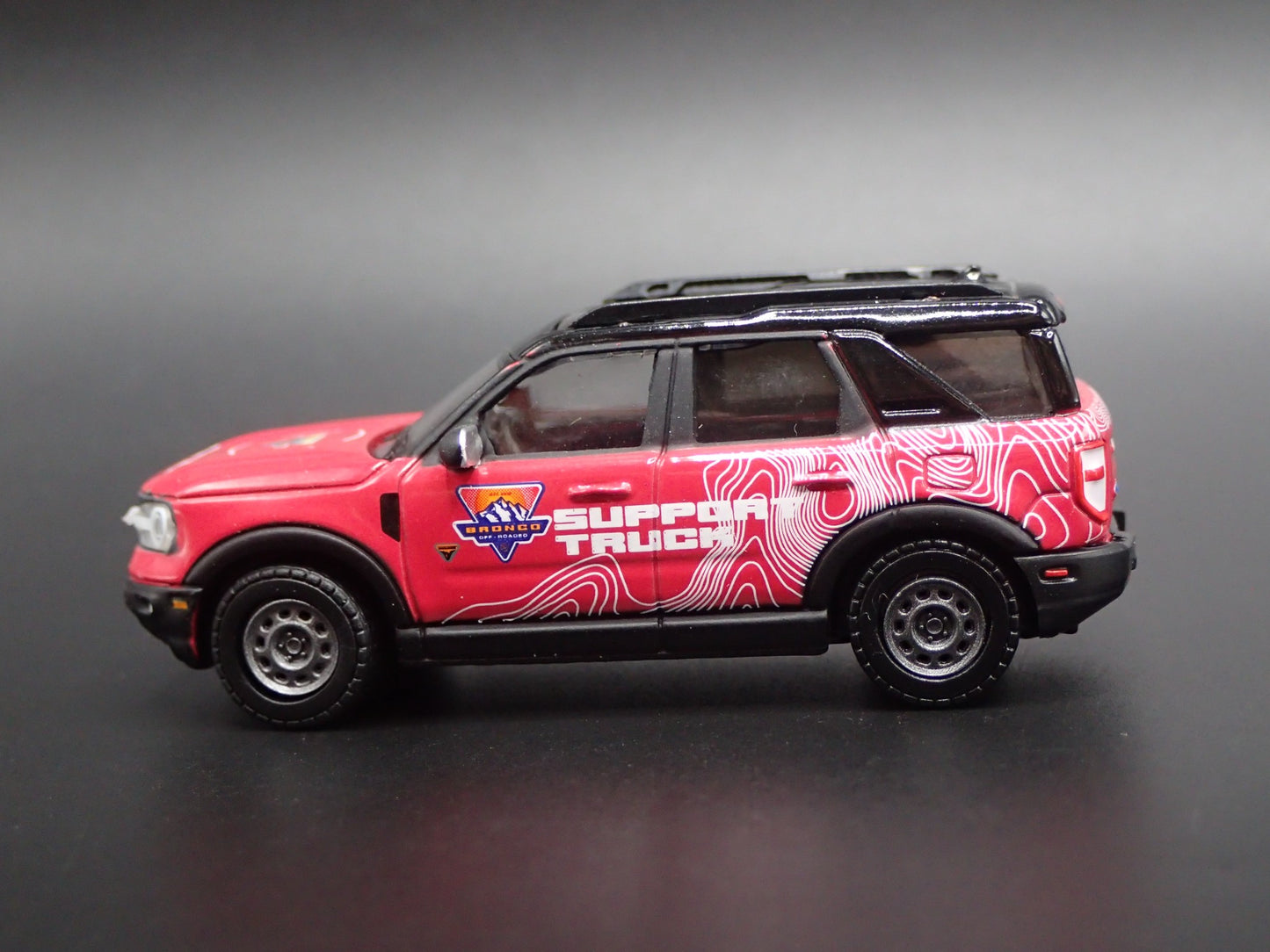 2021-2025 FORD BRONCO SPORT SUV 1:64 SCALE COLLECTIBLE DIORAMA DIECAST MODEL CAR