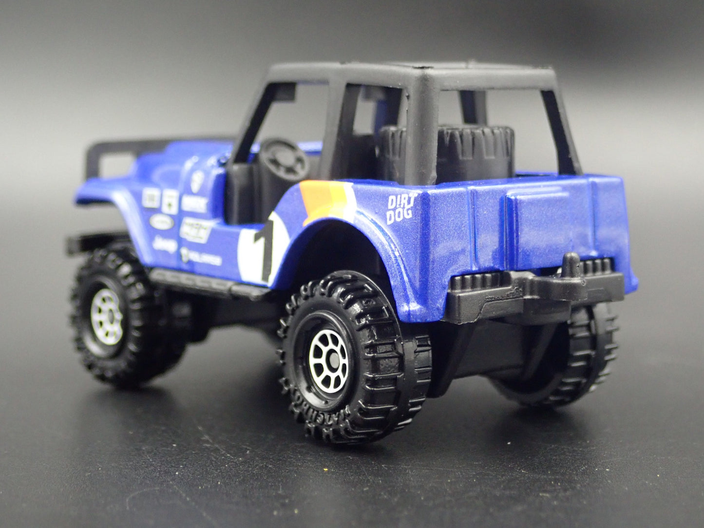 1976- 1986 JEEP WRANGLER CJ7 4X4 BLUE 1:64 SCALE DIORAMA DIECAST MODEL CAR