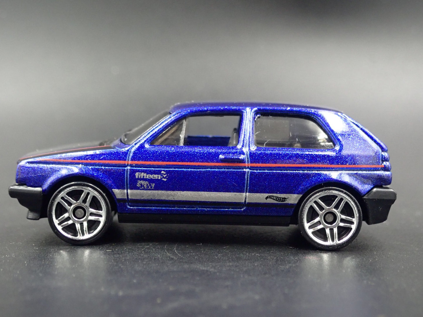 1983-1992 VW VOLKSWAGEN GOLF MK2 BLUE 1:64 SCALE COLLECTIBLE DIECAST MODEL CAR