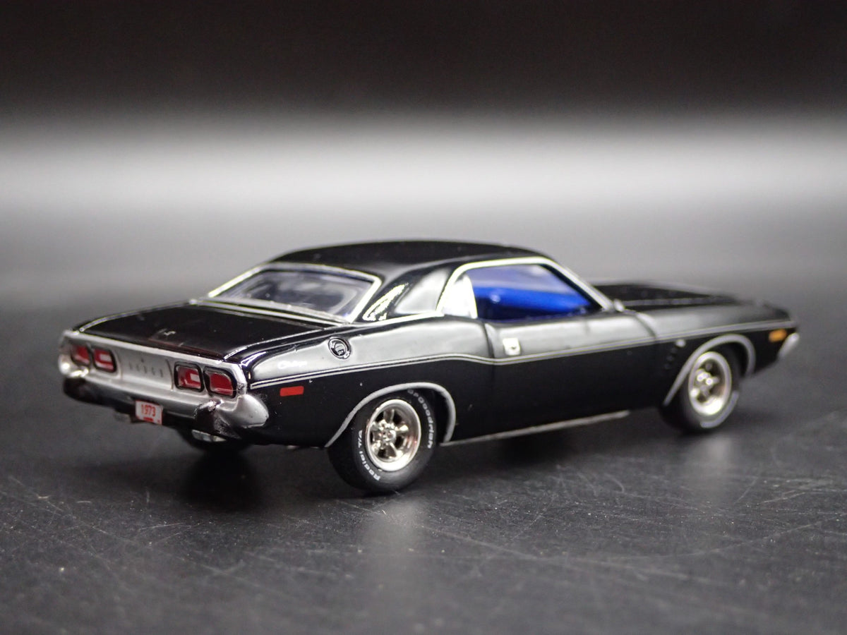 1973 73 DODGE CHALLENGER RARE 1:64 SCALE COLLECTIBLE DIORAMA DIECAST MODEL CAR-Burning Rubber Toy Company