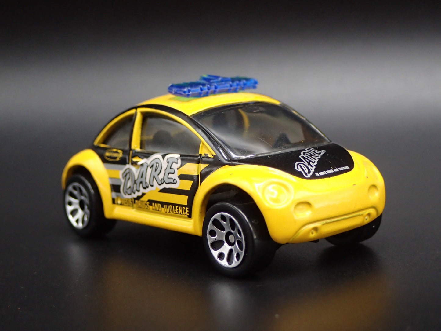 1998- 2011 VW VOLKSWAGEN NEW BEETLE BUG DARE POLICE 1:64 SCALE DIECAST MODEL CAR