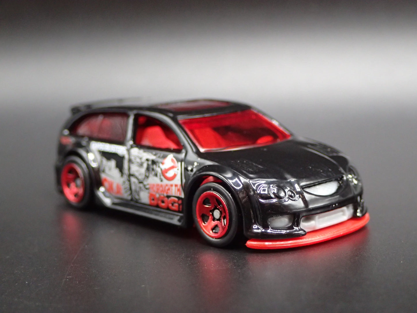 GHOSTBUSTERS AUDACIOUS RARE 1:64 SCALE COLLECTIBLE DIORAMA DIECAST MODEL CAR