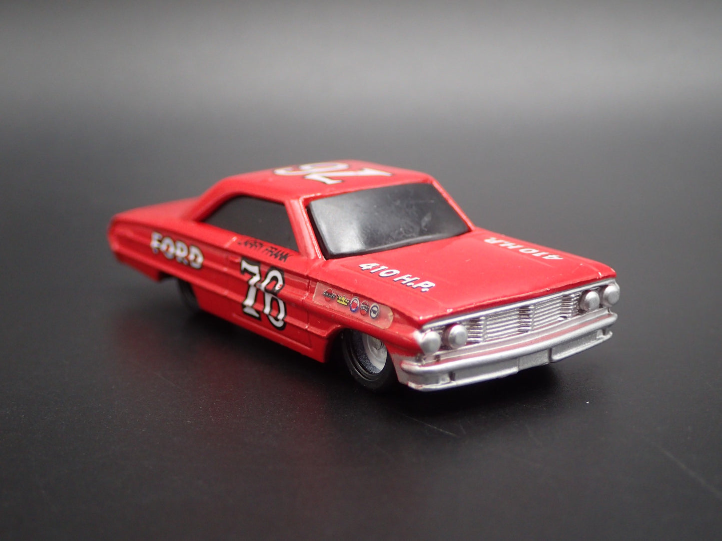 1964 FORD GALAXIE 76 LARRY FRANK NASCAR 1:64 SCALE DIORAMA DIECAST MODEL CAR