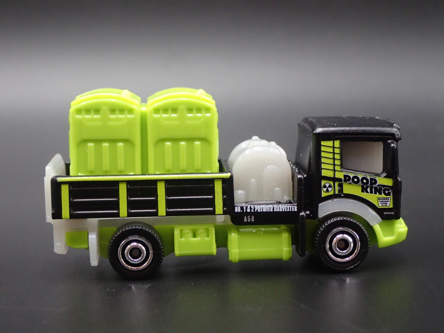 PORT A POTTY TOILET SANITATION TRUCK 1:64 MB SCALE DIORAMA DIECAST MODEL CAR