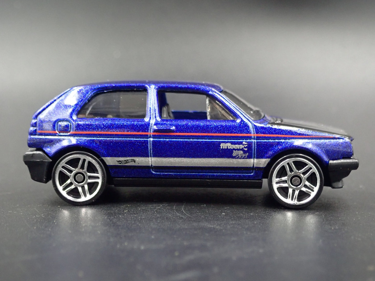 1983-1992 VW VOLKSWAGEN GOLF MK2 BLUE 1:64 SCALE COLLECTIBLE DIECAST MODEL CAR