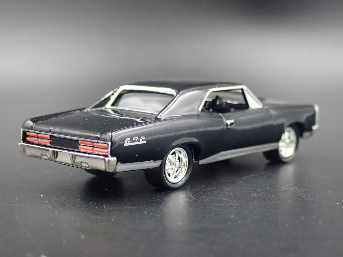 1967 67 PONTIAC GTO RARE 1/64 SCALE LIMITED COLLECTIBLE DIECAST MODEL CAR-Burning Rubber Toy Company