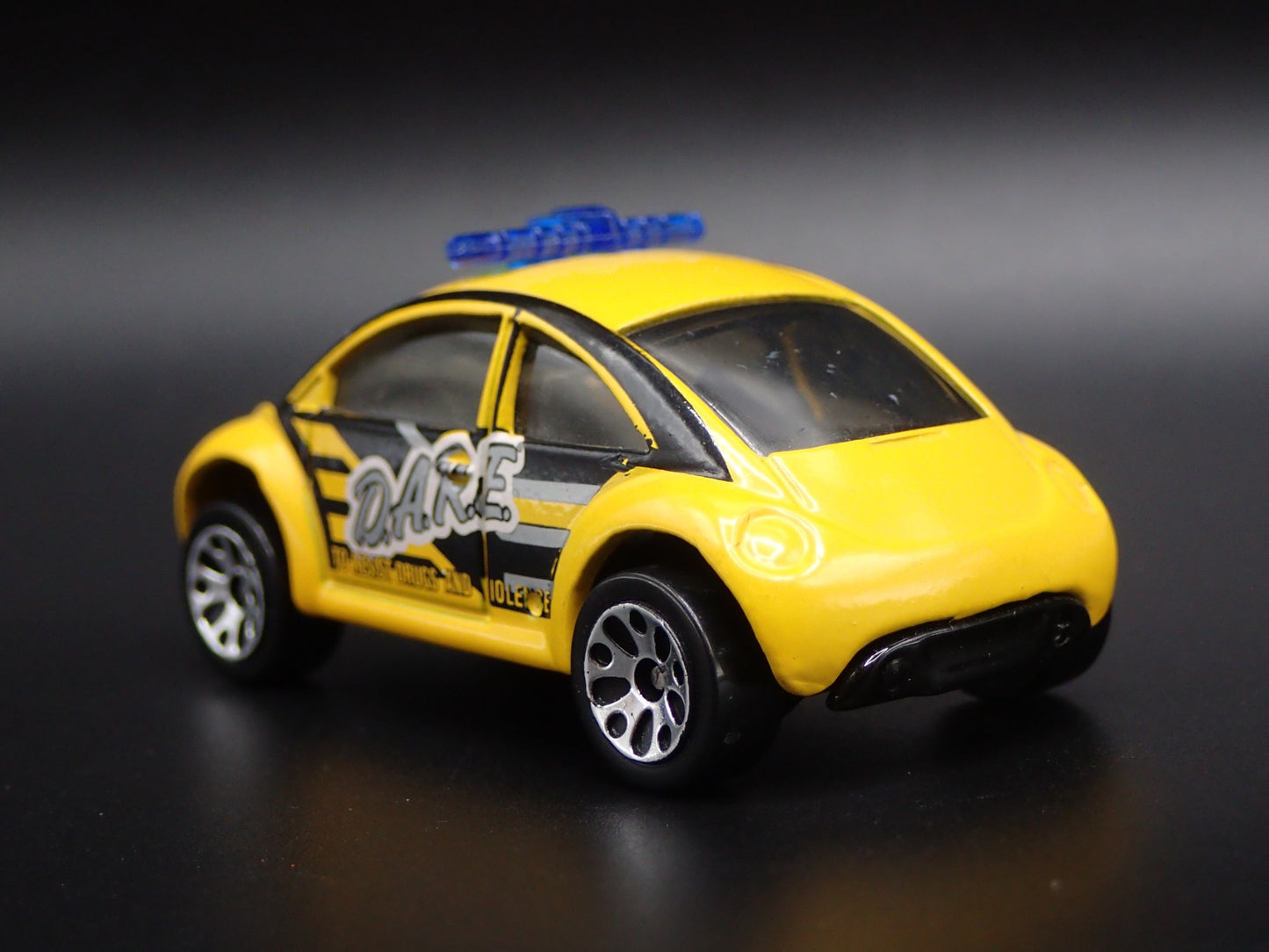 1998- 2011 VW VOLKSWAGEN NEW BEETLE BUG DARE POLICE 1:64 SCALE DIECAST MODEL CAR