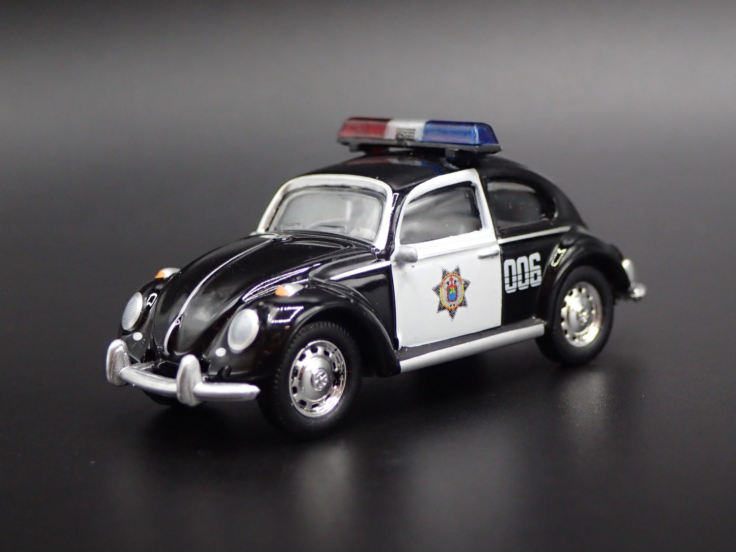 1960-1967 VW VOLKSWAGEN CLASSIC BEETLE BUG POLICE 1:64 SCALE DIECAST MODEL CAR