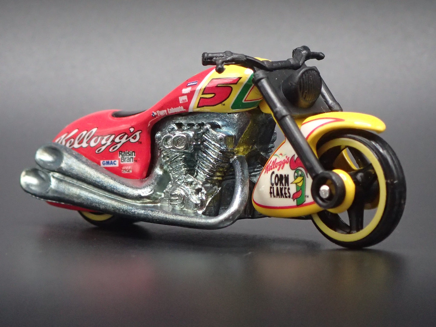 SCORCHIN SCOOTER MOTORCYCLE KELLOGGS 5 1:64 HOT WHEELS SCALE DIECAST MODEL CAR