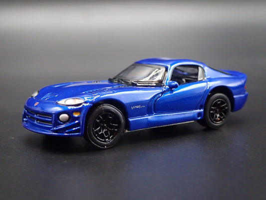 1996-2002 DODGE VIPER GTS BLUE 1:64 SCALE COLLECTIBLE DIORAMA DIECAST MODEL CAR