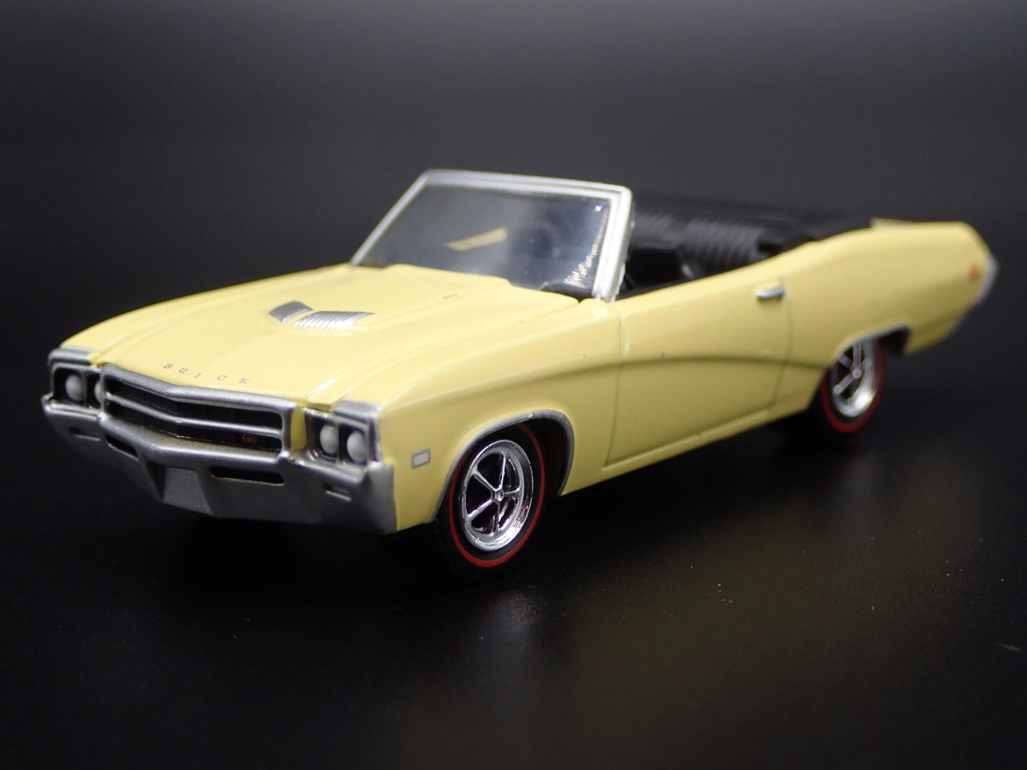 1969 69 BUICK GS 400 CONVERTIBLE RARE 1:64 SCALE COLLECTIBLE DIECAST MODEL CAR