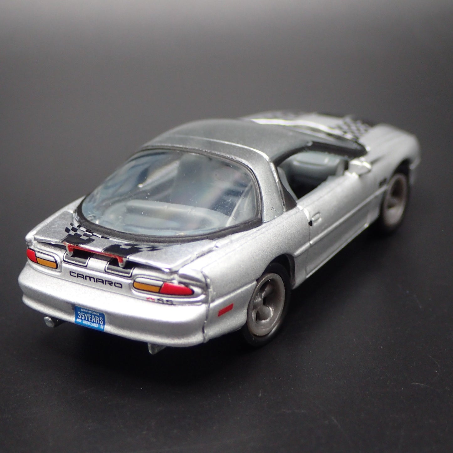 2002 CHEVY CHEVROLET CAMARO SS SILVER 35TH 1:64 SCALE DIORAMA DIECAST MODEL CAR