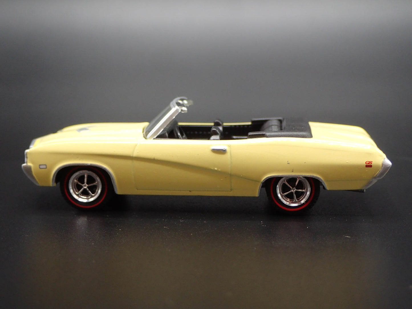 1969 69 BUICK GS 400 CONVERTIBLE RARE 1:64 SCALE COLLECTIBLE DIECAST MODEL CAR